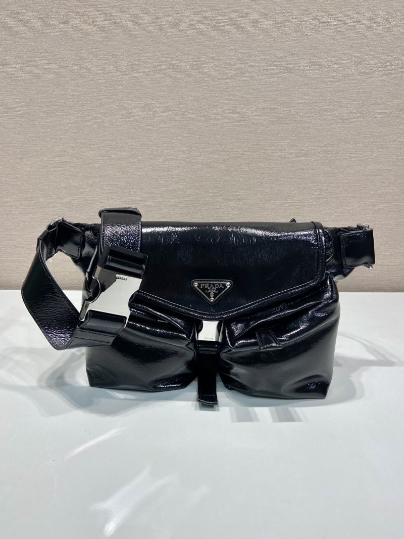 Pra*a waist chest packs